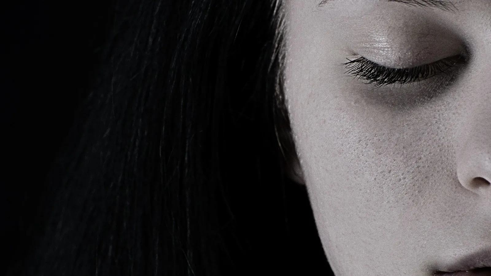 Menstrual Migraines: Why Headaches Follow Your Cycle